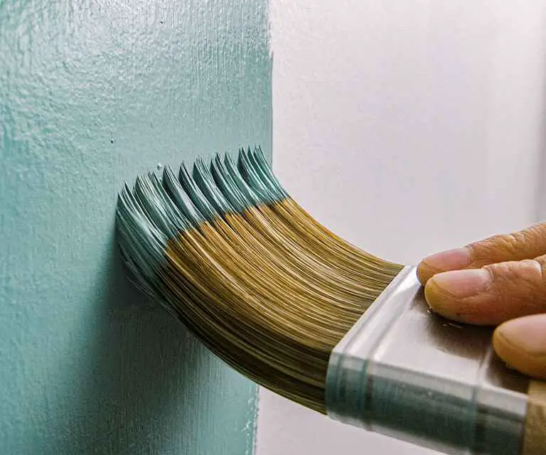 Applying the Paint | Best way To Paint a Wall With a Brush