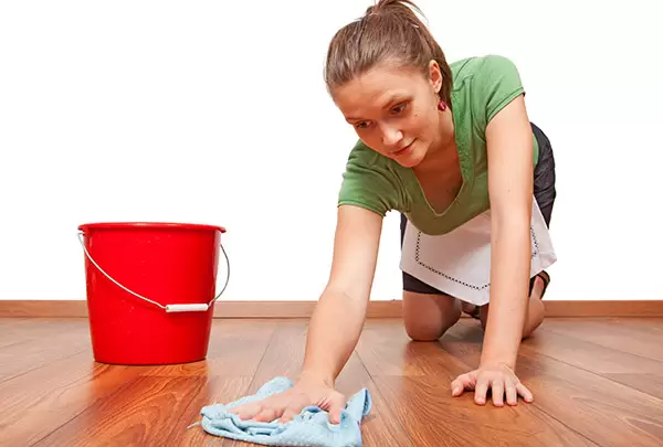 Gentle Cleaning Technique | Can you use Fabuloso on laminate floors?