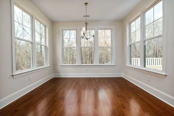 Laminate Flooring in Sunroom | best flooring for sunroom
