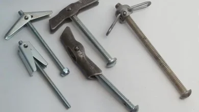 A collection of Toggle bolts | How Much Weight Can a Toggle Bolt Hold?